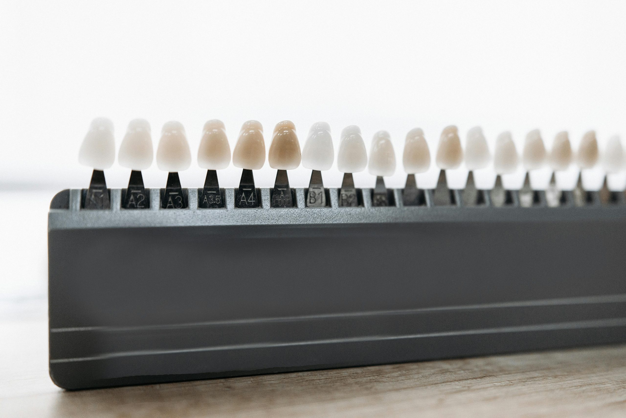 different shades of veneers