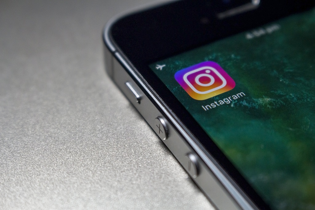 Instagram logo