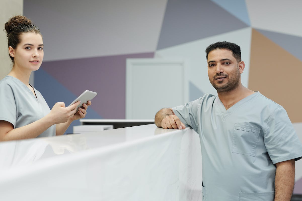 Choosing the Right Dentist: A Guide to Dental Care Excellence dentists at the lobby